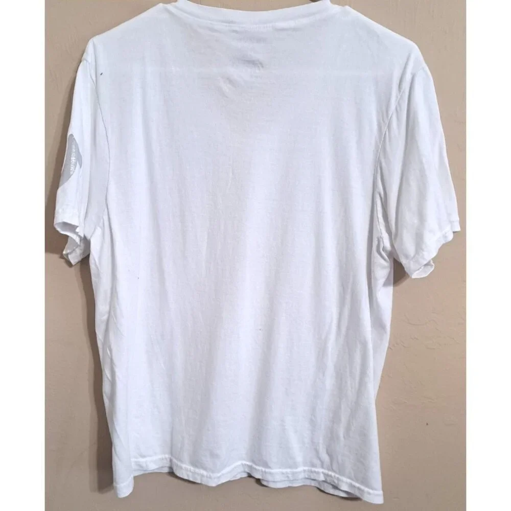 True Religion Men's M White V-Neck Shorts Sleeve T-Shirt Silver Accents